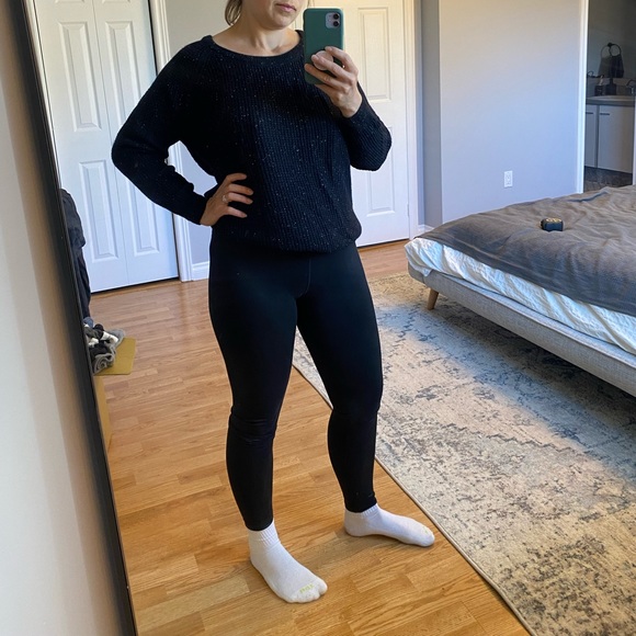 Aritzia Talula Sweater - Picture 5 of 6